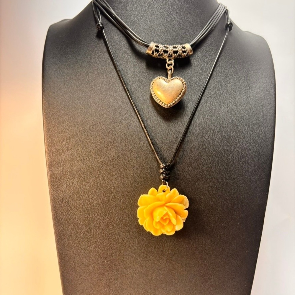 Y2K Biker Necklace Set Black Yellow Heart Rose Flower Pendant Boho Whimsygoth‎